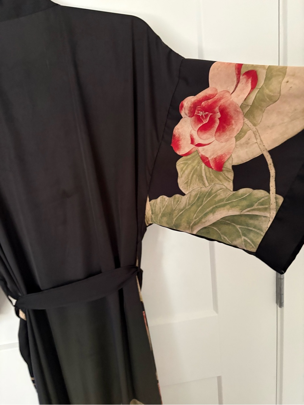 Gorgeous Black Satin like Kimono Robe - Picture 7 of 8